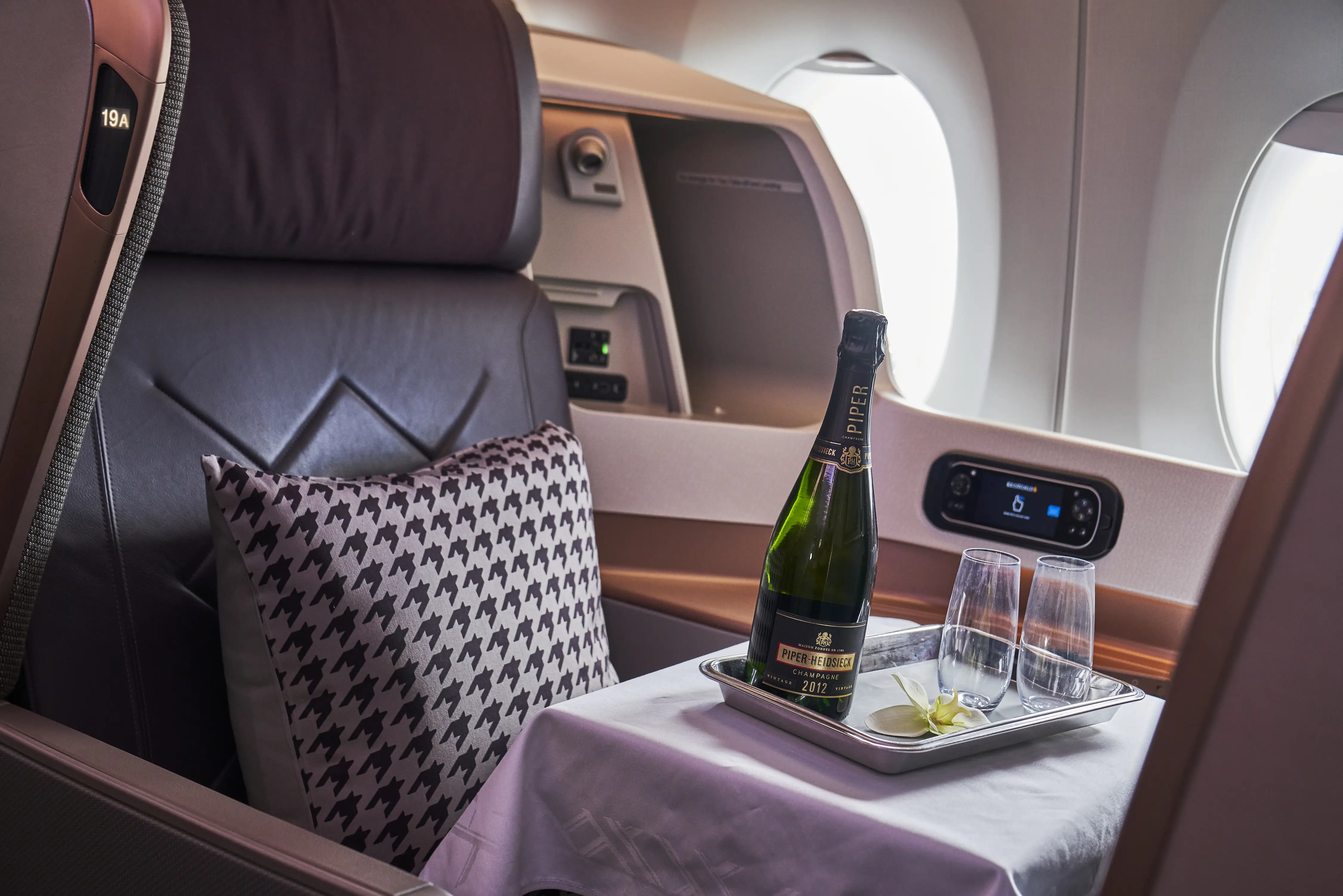 A business class seat on a Singapore Airlines Airbus A350-900.