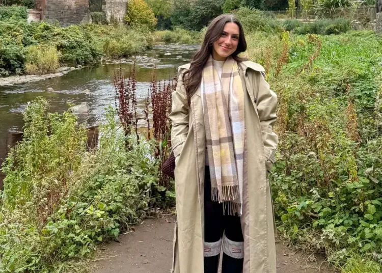 I went to Scotland for the first time. There are 6 items I’m glad I packed and 4 I wish I had brought.