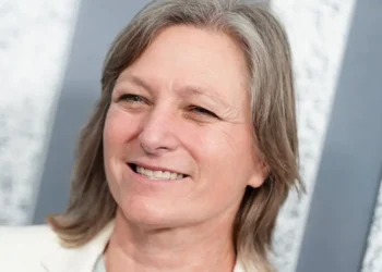 Paramount’s streaming chief is out ahead of the WBD merger. Read the memo she sent to staff.