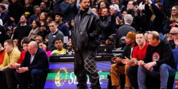 Do Drake and Ella Langley Have Beef? Country Star Removed From Music Video of ‘Choosin’ Texas’ Remix