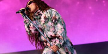 Pop Star Hits Back at Body Comments as She Reveals Rare ‘No Burp Syndrome’