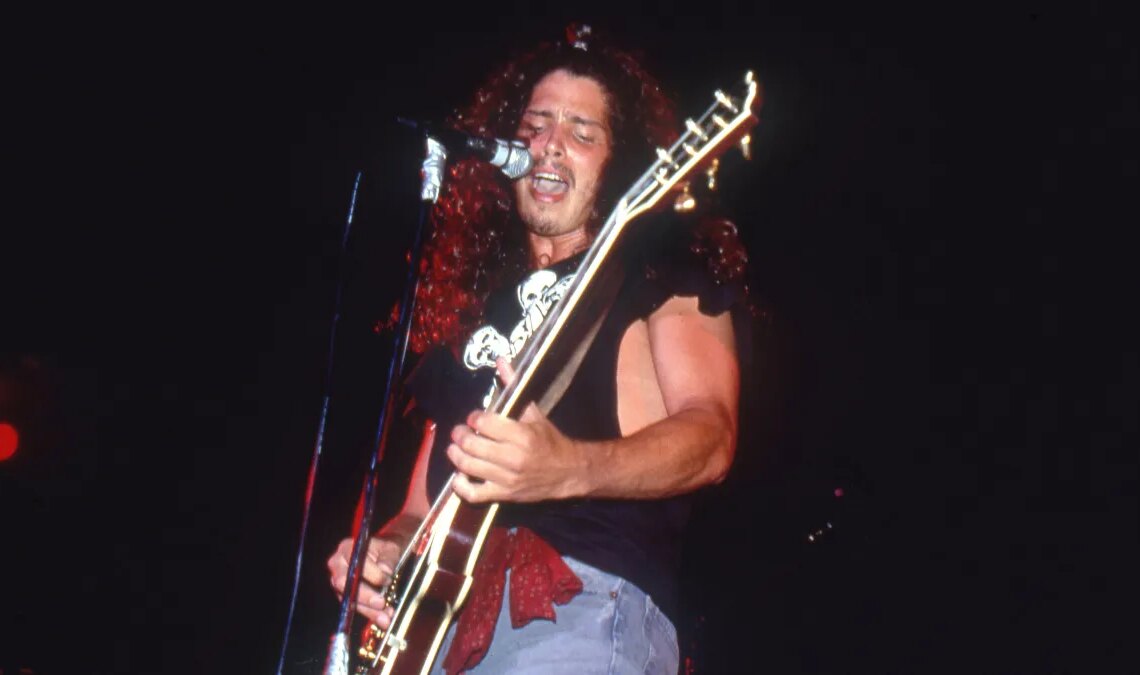 3 Grunge Songs That Were Ahead of Their Time