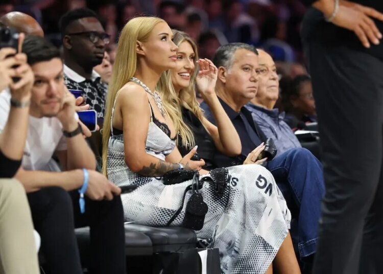 Iggy Azalea Wonders if It’s a ‘Bad Idea’ To Record a New Album for the First Time in Five Years