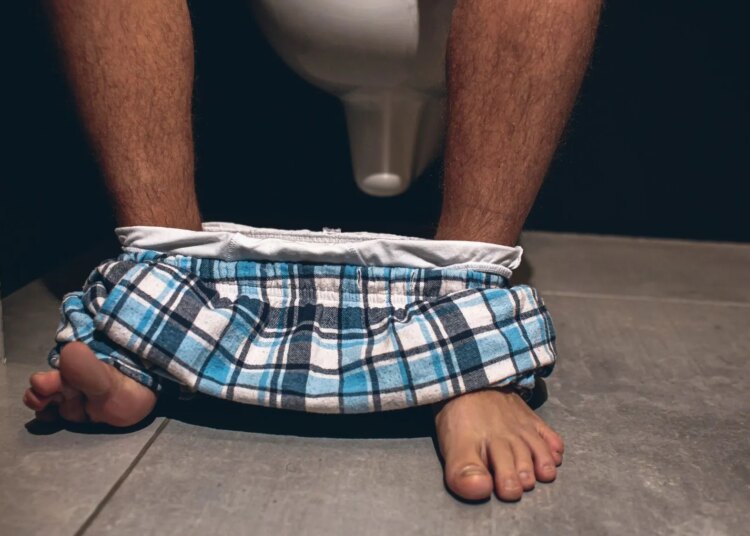 Introducing ‘Weaponized Pooping,’ the Latest Relationship Debate Taking Over the Internet