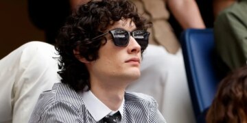 Sombr Pushes Back Against Nepo Baby Claims, Much Like His Dad Used to Do In His Satirical Glam Rock Band