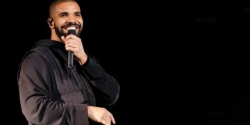 If This Award-Winning R&B Star Had Their Way, Drake Would Be Gay
