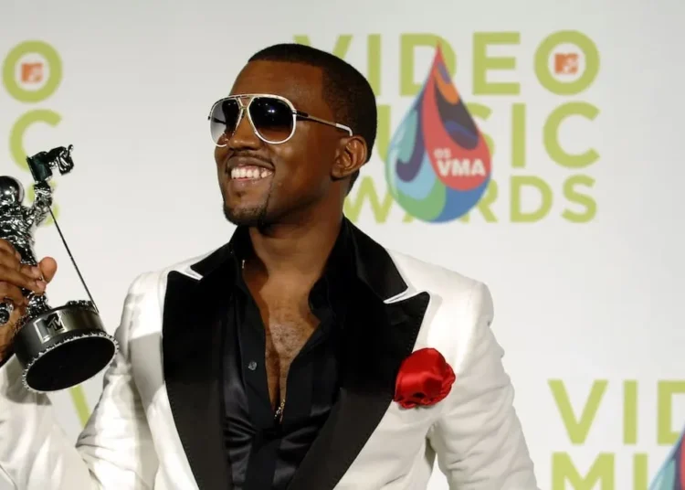 On This Day 21 Years Ago, Kanye West Shocked the World (And Mike Meyers) With a Stunning Impromptu Accusation