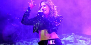 3 Women in Pop Music Who Deserved More Recognition for Their Contributions to the Genre