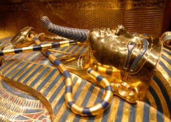 Scientists May Have Found a Secret Tomb Hidden Behind King Tut’s Burial Chamber