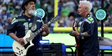 Fans Enraged After NFL Broadcast Skipped Soundgarden Halftime Show During Seattle Game