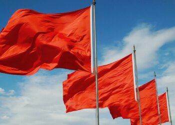 The Biggest Relationship Red Flag You Probably Haven’t Heard Of, According to a Therapist