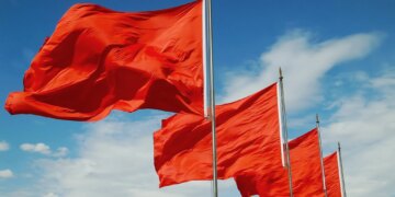 The Biggest Relationship Red Flag You Probably Haven’t Heard Of, According to a Therapist