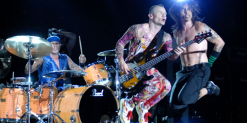 4 No-Skip Rock Albums Turning 20 This Year