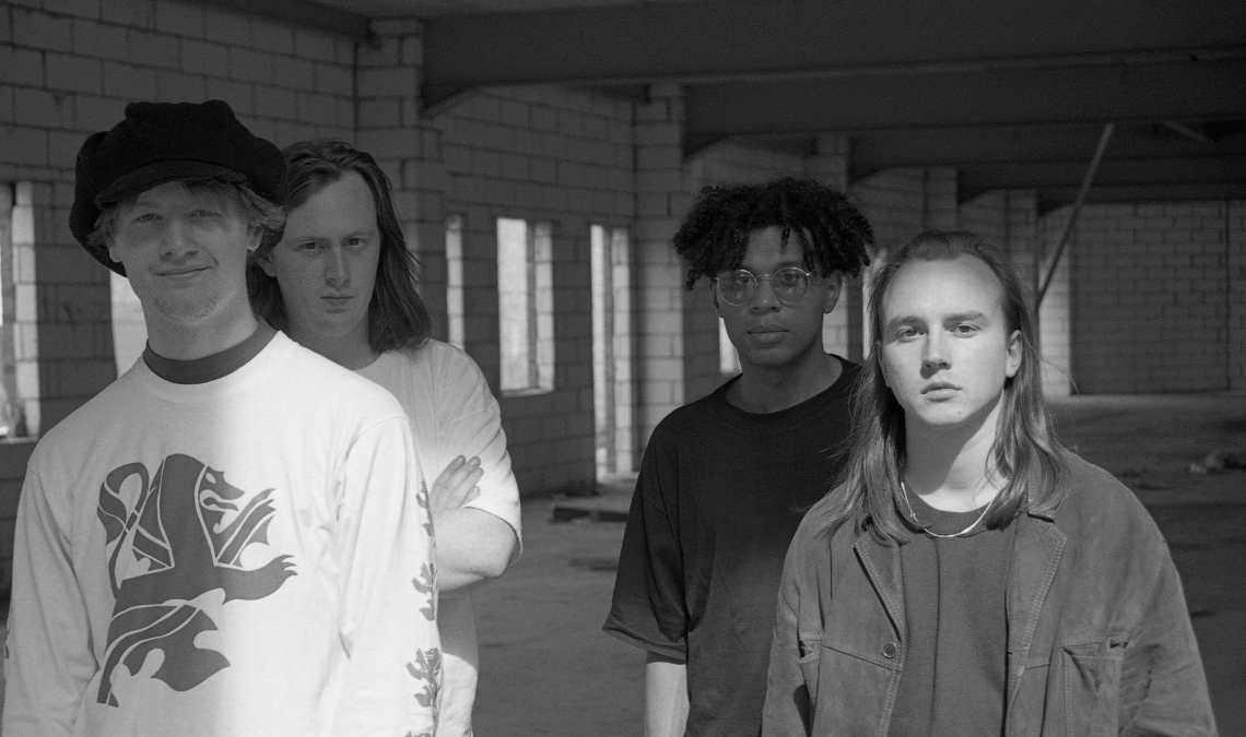 4 Dream Pop Songs From the 1990s That Could Soundtrack the Literal Backrooms