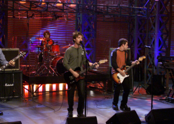 3 Alternative Rock Songs From the 2000s That Were Too Good to Be One-Hit Wonders