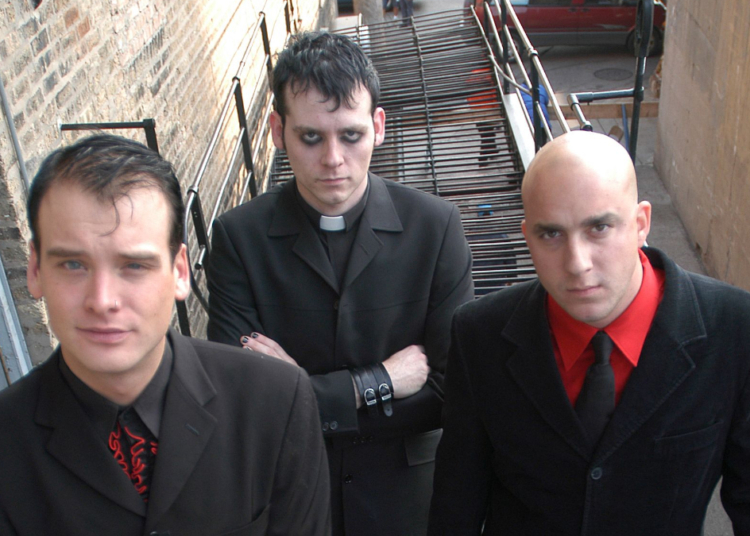 Happy Equinox: Here Are 4 Alternative Rock Bands to Kick Off Your Perfect Fall Playlist