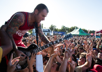 3 New Found Glory Songs That Redefined 2000s Pop-Punk to Honor the Late Chad Gilbert