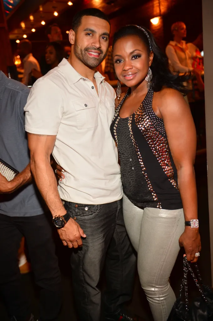 Apollo Nida and Phaedra Parks pose for a photo at the VH1 