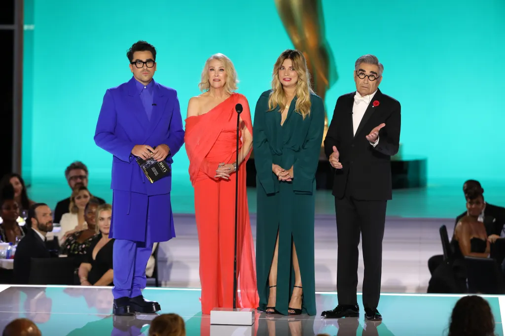 Dan Levy, Catherine O'Hara, Annie Murphy, and Eugene Levy from 