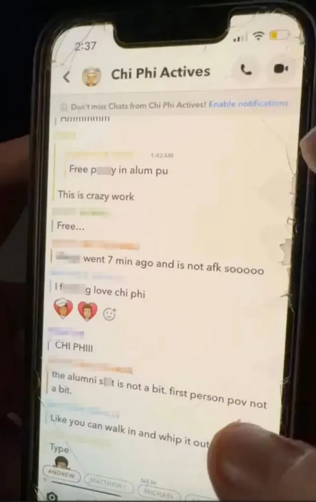 Screenshot of a Snapchat group chat titled