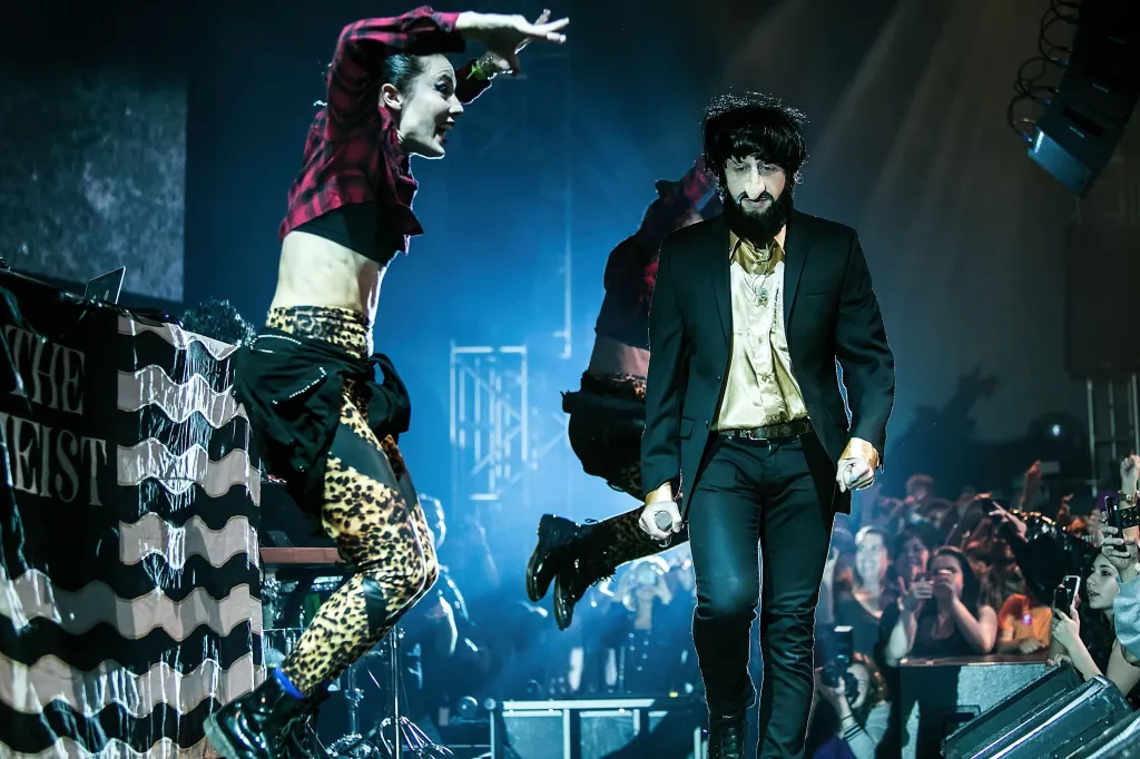 Shortly after the incident, Macklemore issued an apology on his website, saying, 