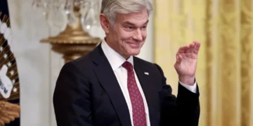 Trump’s ‘snake oil salesman’ shamed for fraud claim by columnist: ‘Chutzpah’