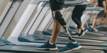 This Artificial Skin Could Make Prosthetic Limbs Safer by Mimicking Pain
