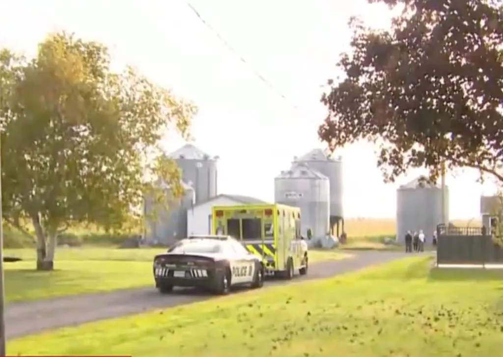 Emergency crews responded after a helicopter carrying four people crashed in Quebec’s Montérégie region, killing everyone aboard.