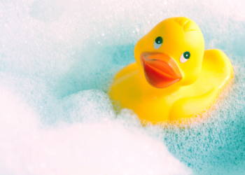 Police Are Looking for a Man Who Broke Into a Backyard and Made Out With a Rubber Duck