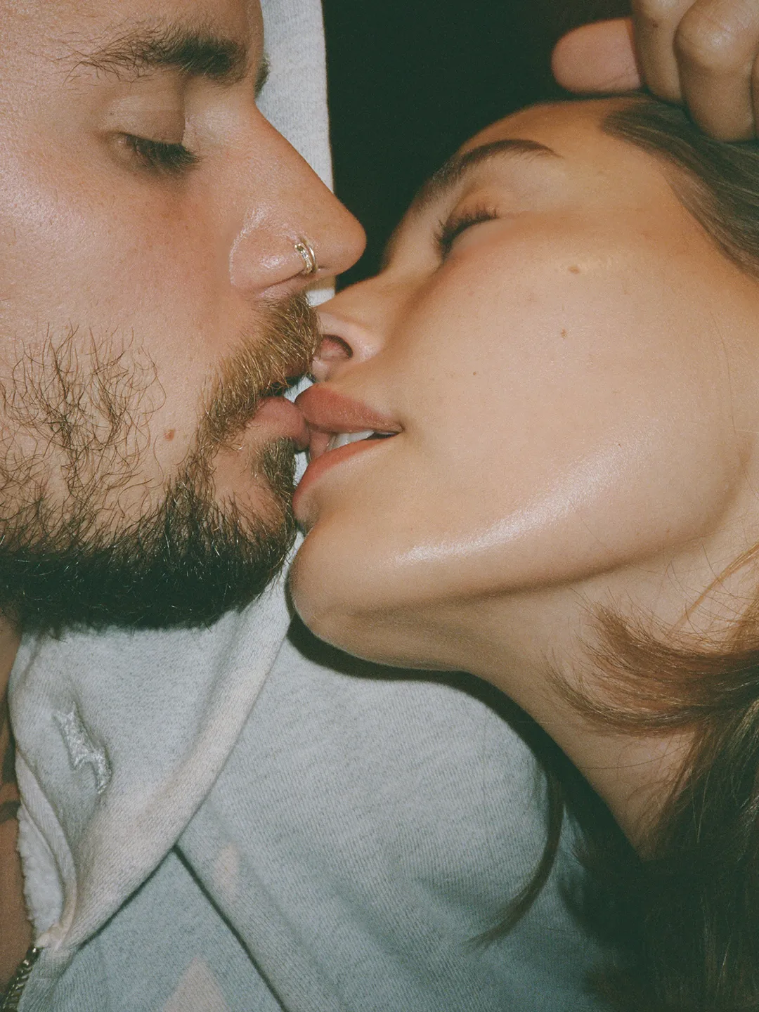 Hailey and Justin Bieber kissing.