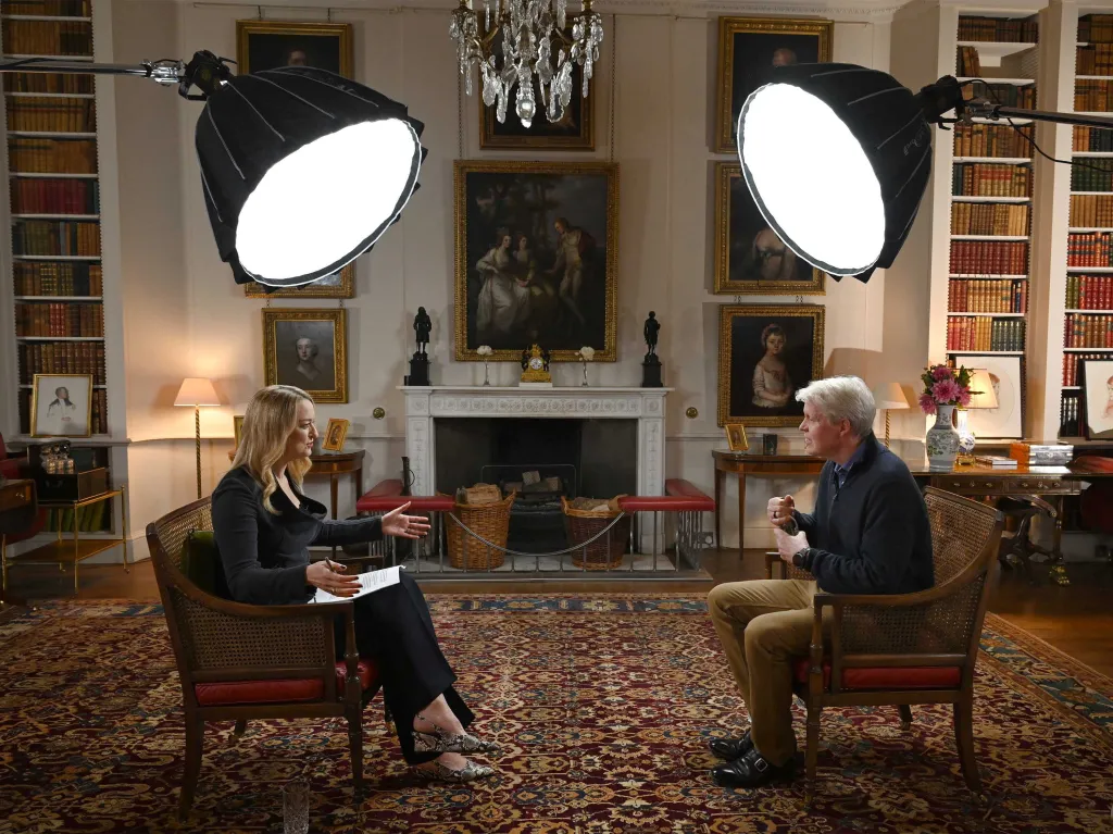Journalist Laura Kuenssberg interviewing Charles Spencer at Althorp Estate.