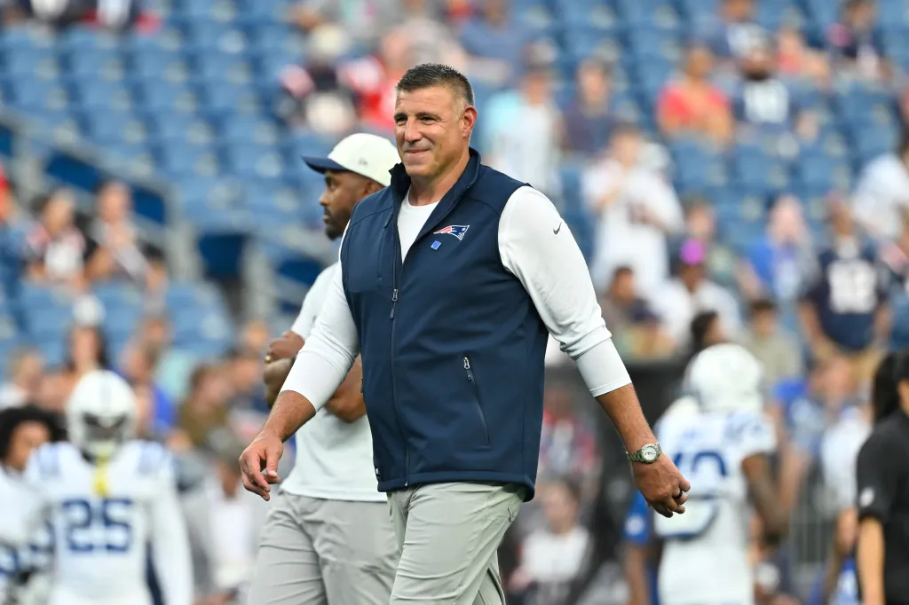 New England Patriots head coach Mike Vrabel looks on before a game against the Indianapolis Colts.