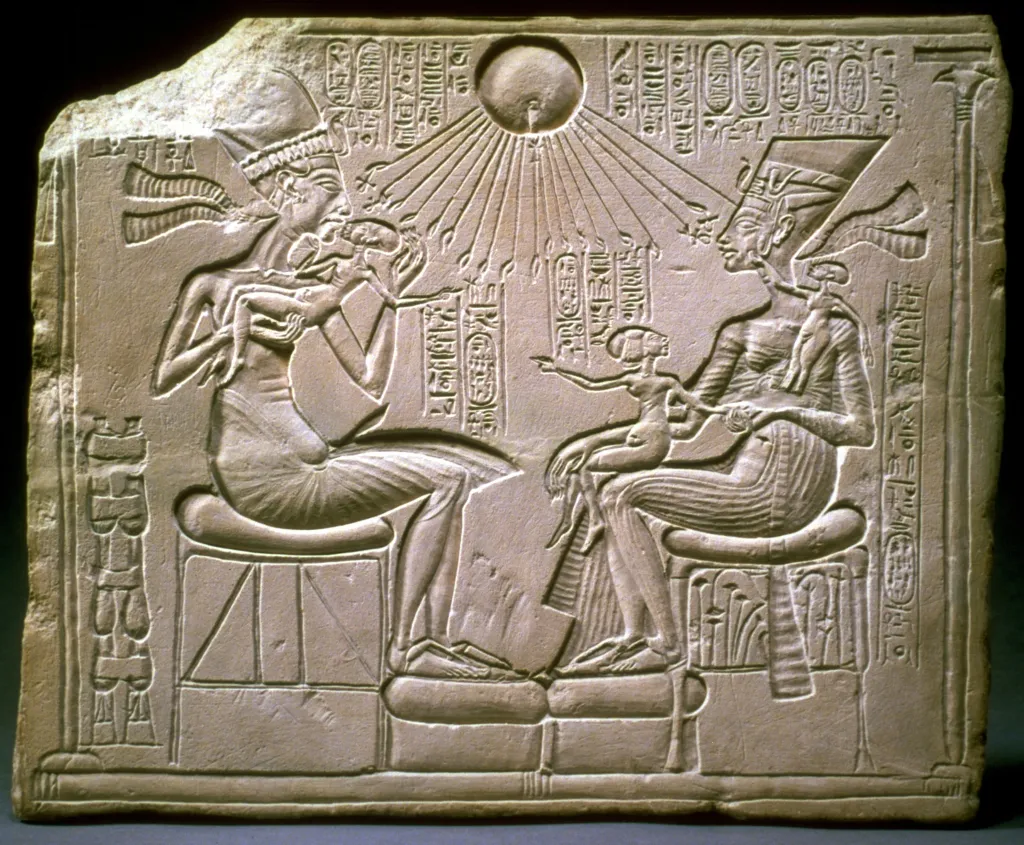 Illustration of Ancient Egyptian pharaoh Akhenaten, Queen Nefertiti, and their children, seated under the rays of the sun god Aten.