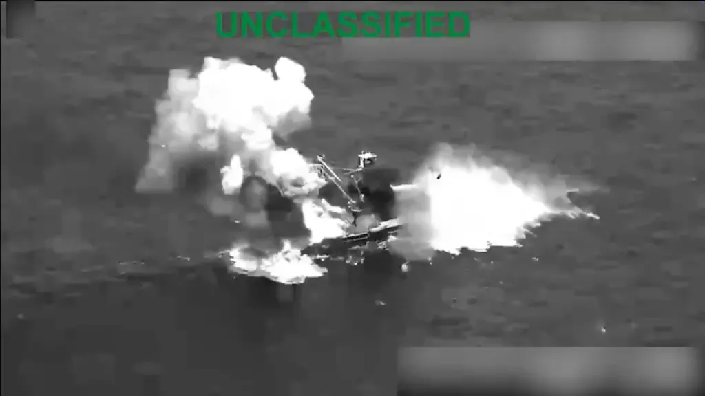 US military forces sank a Pacific Ocean refueling vessel used by the Ecuadorian drug cartel Los Choneros, Southern Command announced.