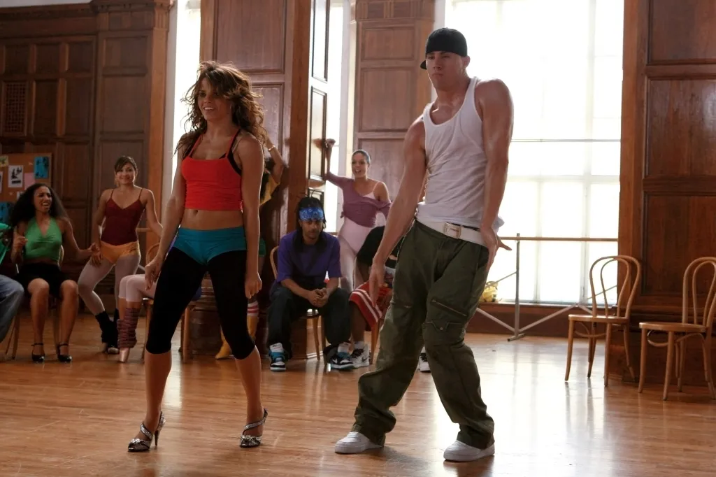 Jenna Dewan and Channing Tatum dancing in 