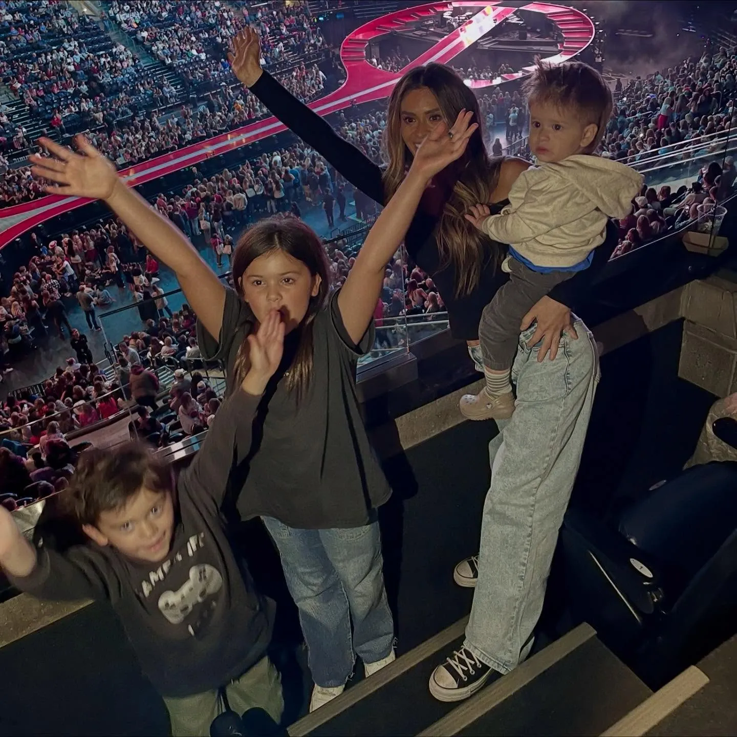 Taylor Frankie Paul with her kids