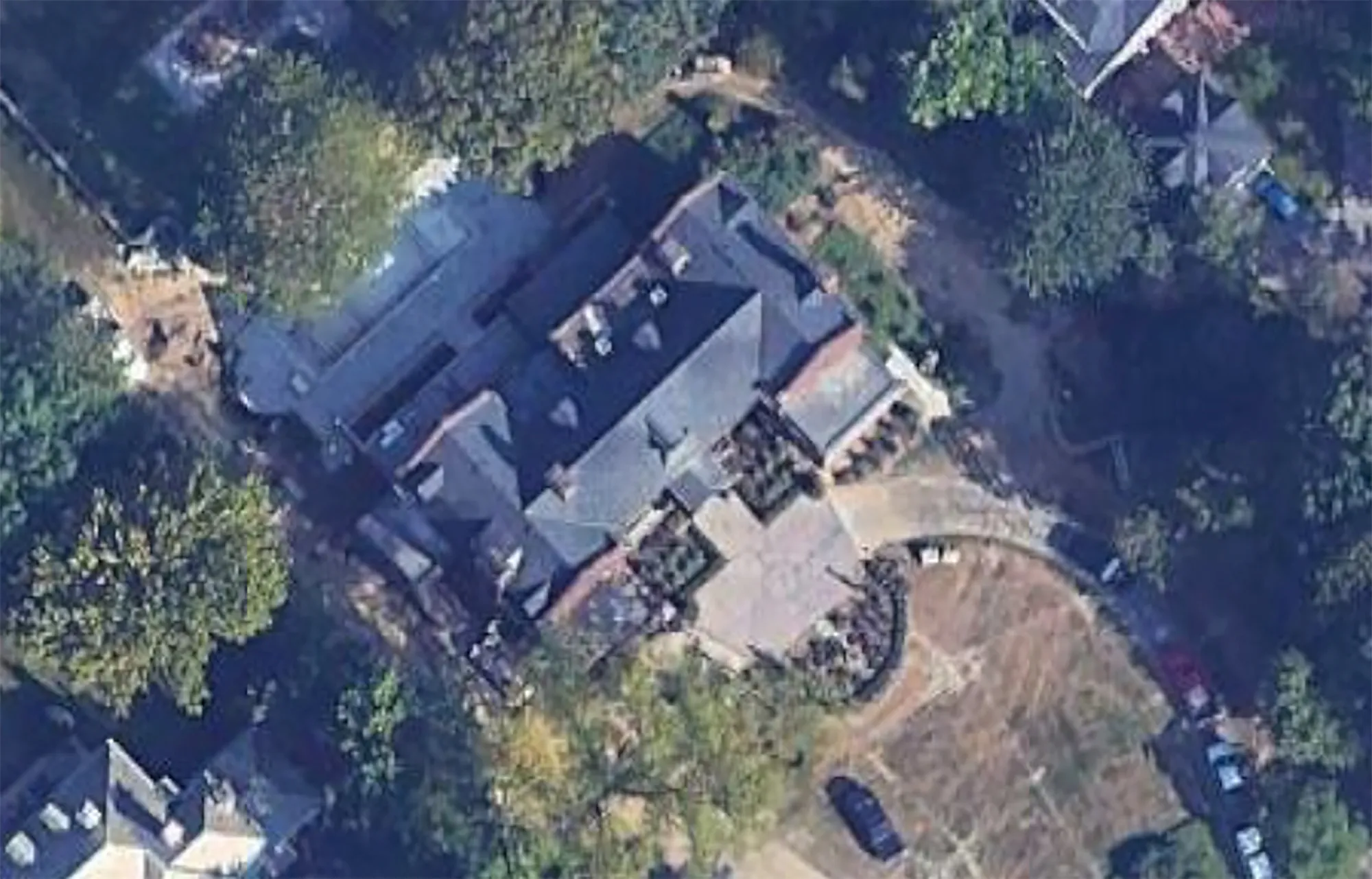 Satellite view of Taylor Swift and Travis Kelce's new home in Bratenahl, Ohio.