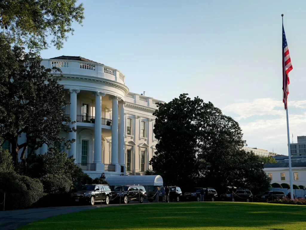 Handcuffs outside White House as man demands to see Trump in security ‘breach’: reports