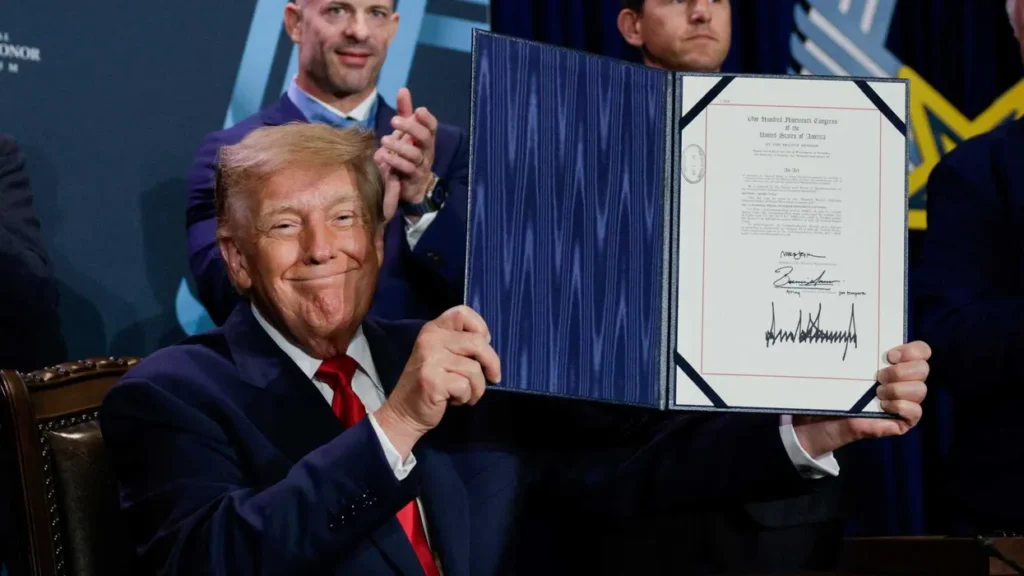 Republican sounds the alarm as Trump finds it impossible to escape ‘bad numbers’
