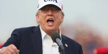 Trump’s ‘pathetic’ tantrum over Supreme Court backs him into ‘awkward’ corner: author