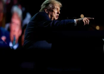 Trump dangles $5,000 payout for midterm votes — critics immediately call it a ‘bribe’