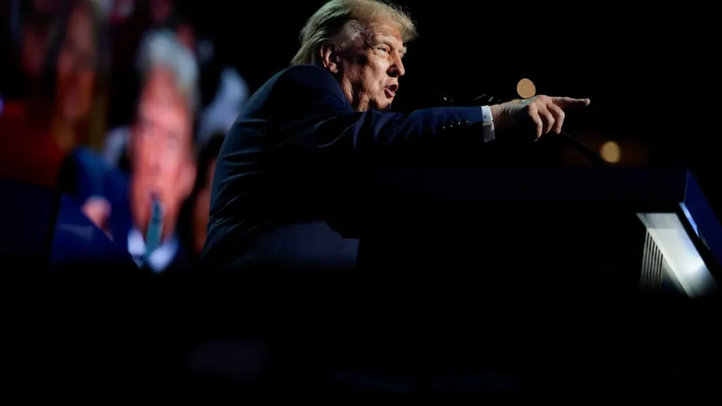 Trump dangles $5,000 payout for midterm votes — critics immediately call it a ‘bribe’