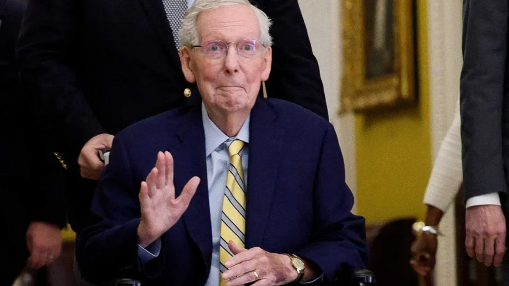 ‘Nonverbal’ Mitch McConnell with frozen smile and peace sign raises fresh health concerns