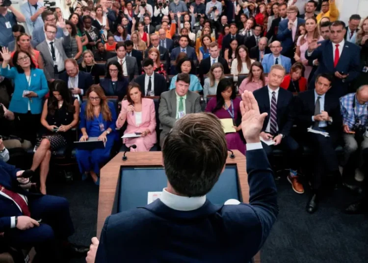 Far-right frenzy as conservative’s damning exposé ties Nazi-aligned network to White House