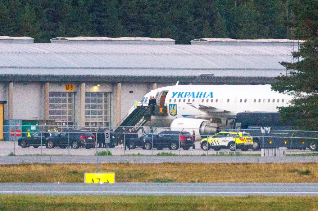  Two Russian drones were involved in the incident that delayed Zelensky’s departure to Oslo, according to Moldovan government spokesperson.