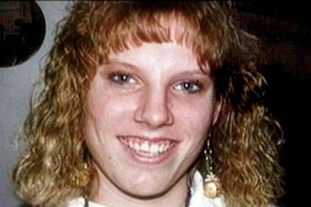 Colleen Slemmer smiling in a photo.