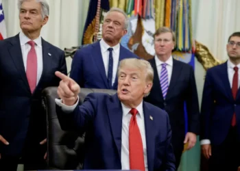 ‘Disgusted’ Trump names ‘crummy’ newspaper stalwarts next on White House chopping block