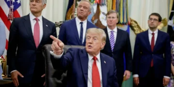 ‘Disgusted’ Trump names ‘crummy’ newspaper stalwarts next on White House chopping block