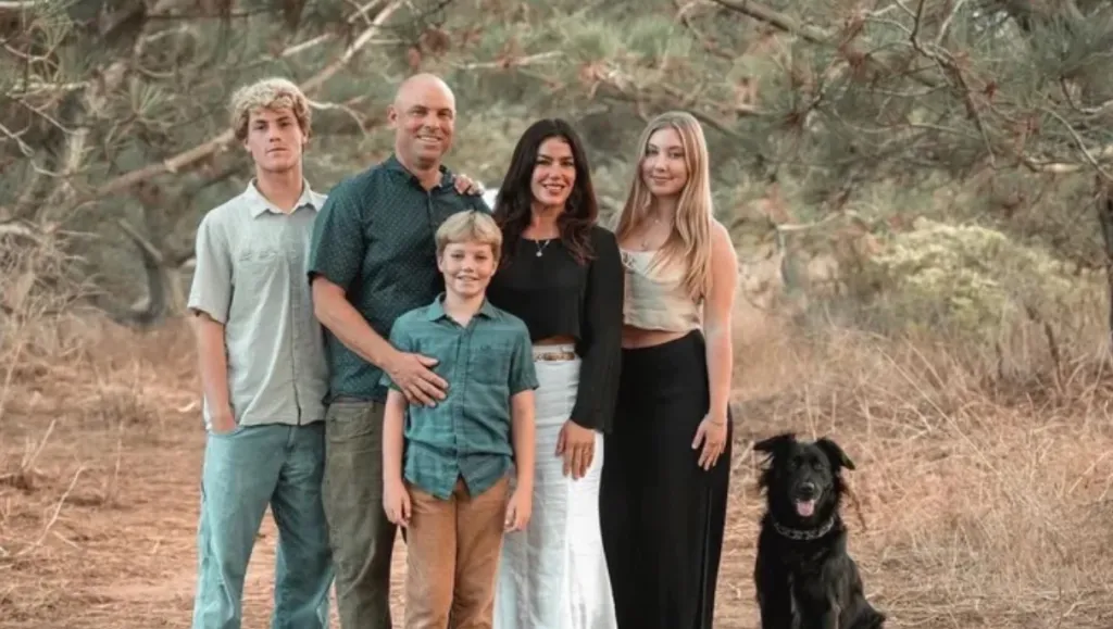 Vanessa Michelson Wheyland with her husband, three children, and dog.