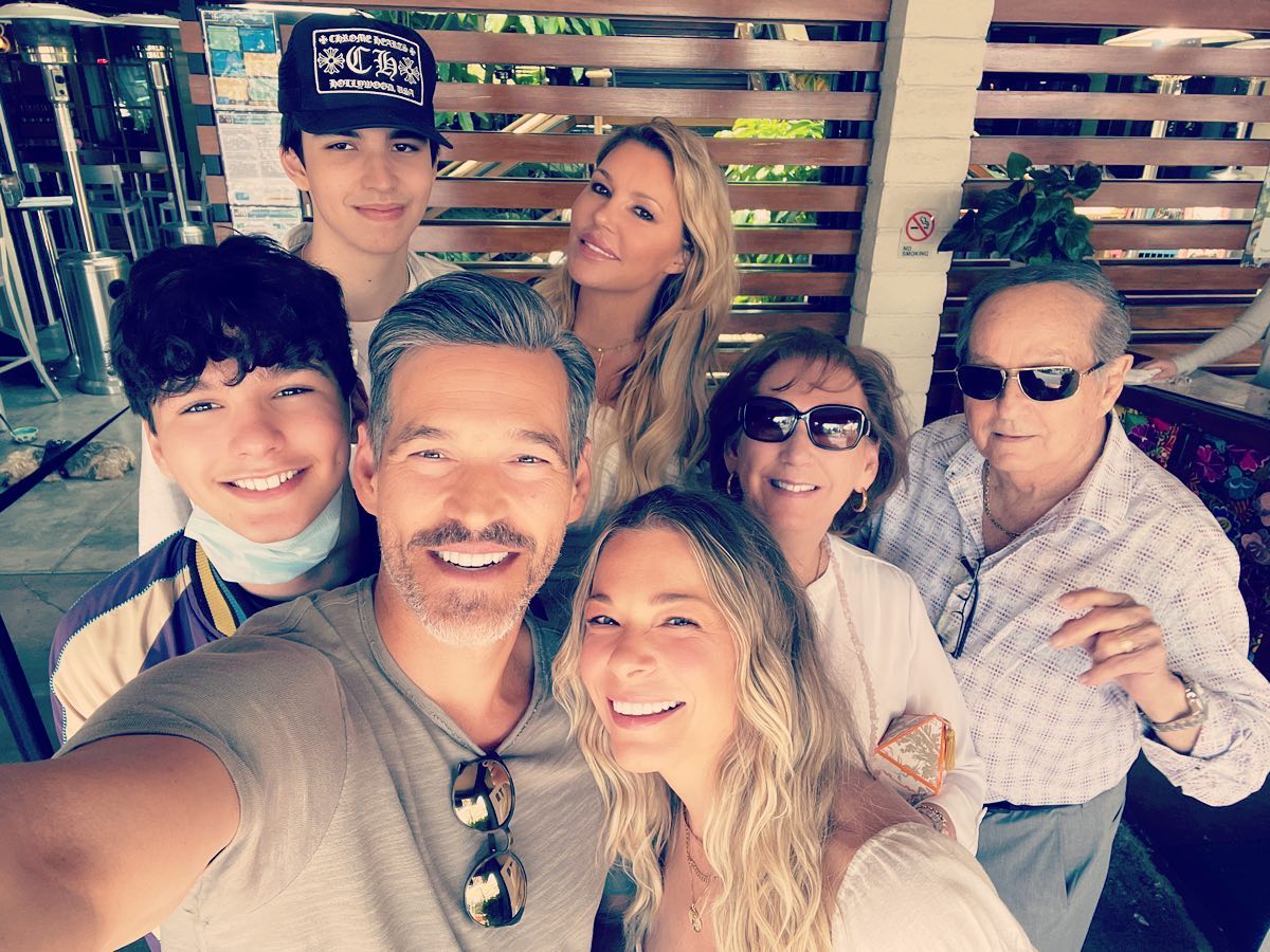 Brandi Glanville with Eddie Cibrian, LeAnn Rimes and her kids